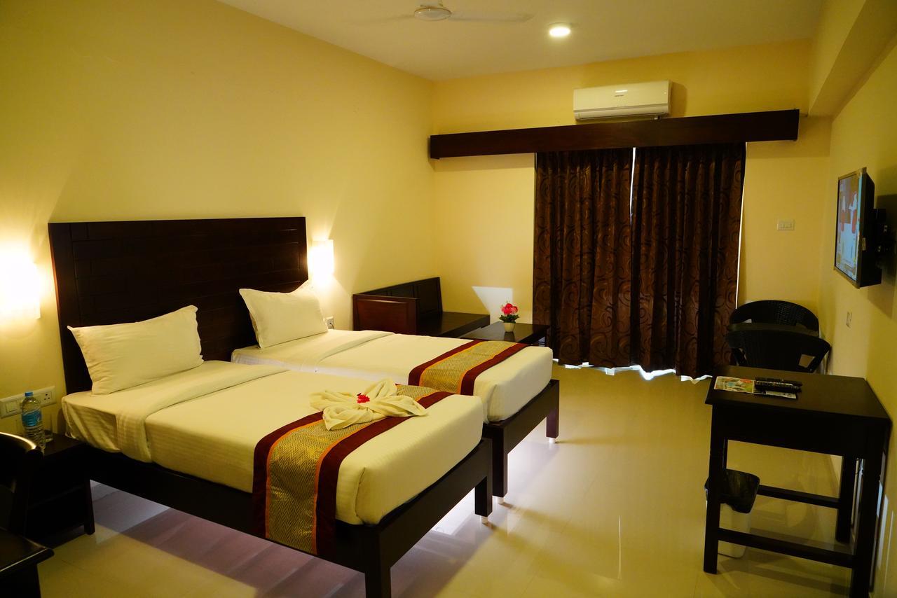 Five Falls Resort Кутталам Екстер'єр фото